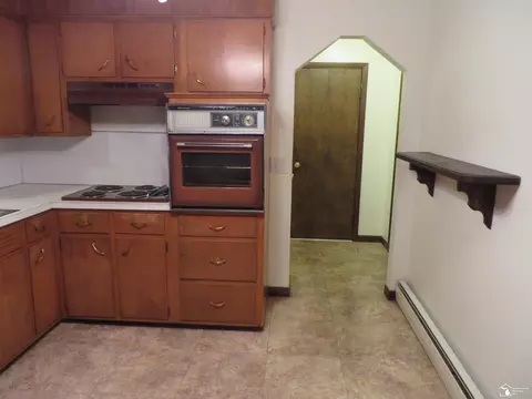 166 Calvin, Monroe, MI 48162 photo 8