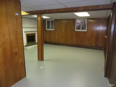 166 Calvin, Monroe, MI 48162 photo 18