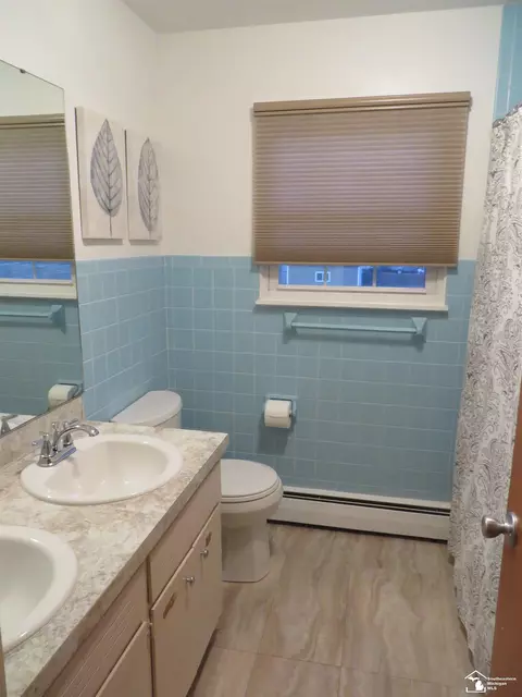 166 Calvin, Monroe, MI 48162 photo 12