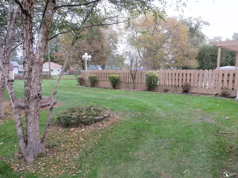 166 Calvin, Monroe, MI 48162 photo 28
