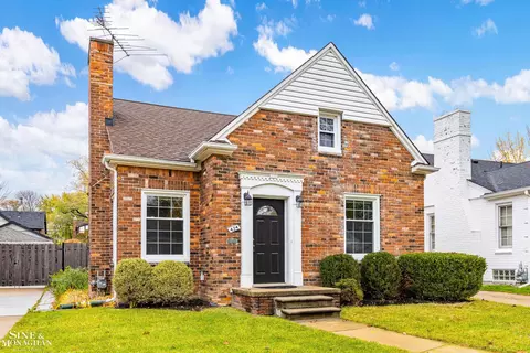 424 Madison St, Grosse Pointe Farms, MI 48236 photo 28