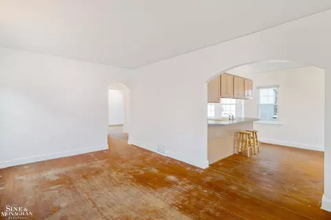 424 Madison St, Grosse Pointe Farms, MI 48236 photo 4