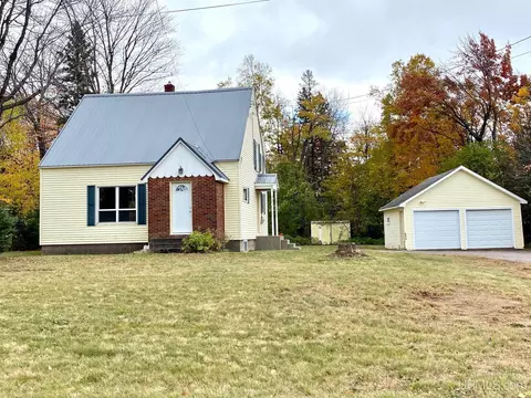 11 Forest, Negaunee, MI 49866