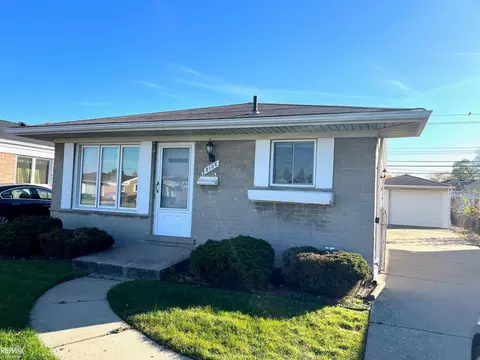 8106 Gerald #G, Warren, MI 48093