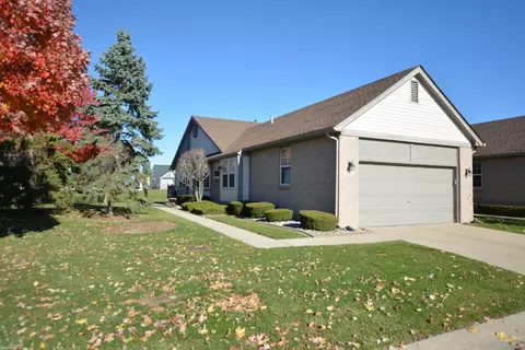 16281 Scenic, Clinton Township, MI 48038