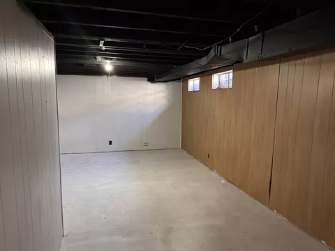 2097 Painted Post, Flushing, MI 48433 photo 24