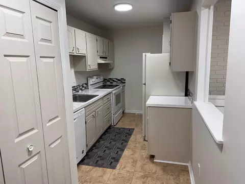 2097 Painted Post, Flushing, MI 48433 photo 7