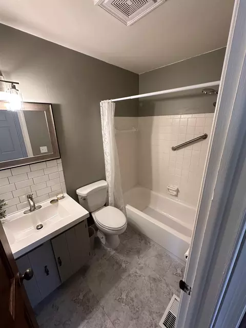 2097 Painted Post, Flushing, MI 48433 photo 17