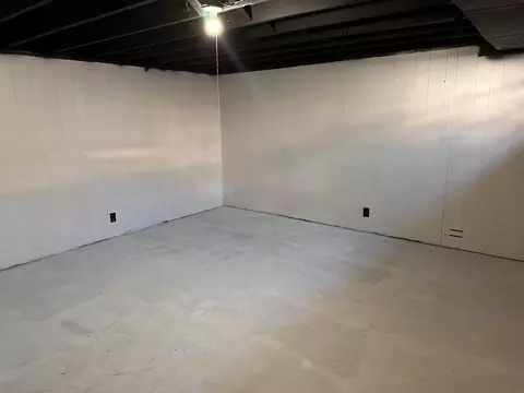 2097 Painted Post, Flushing, MI 48433 photo 25