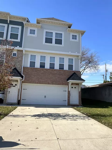 5947 Picall, Troy, MI 48098