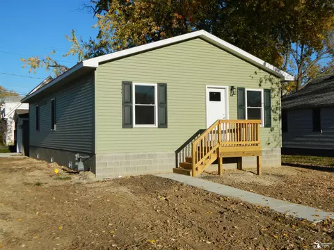 2486 Bronson, Monroe, MI 48162
