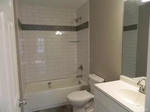 2486 Bronson, Monroe, MI 48162 photo 7