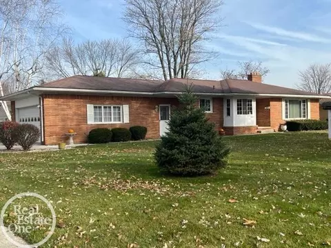 36247 Madison, Richmond, MI 48062
