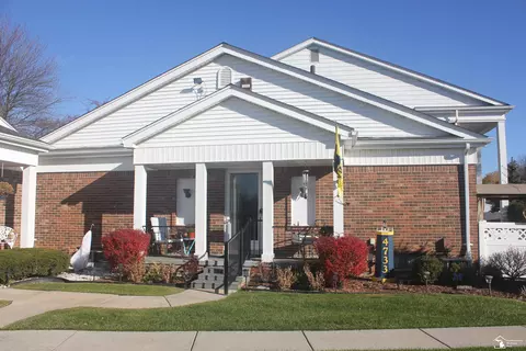 4733 Leisure, Trenton, MI 48183