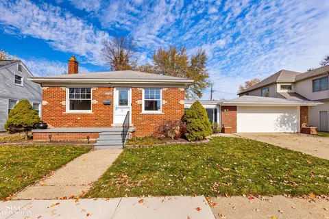 21715 Rosedale, Saint Clair Shores, MI 48080