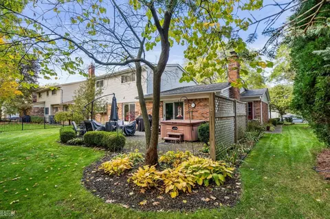2148 Michele, Troy, MI 48085 photo 43