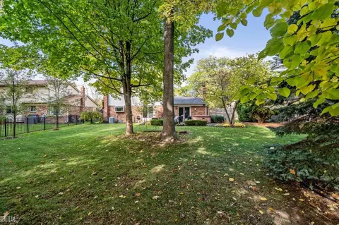 2148 Michele, Troy, MI 48085 photo 47