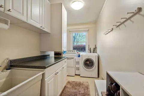 2148 Michele, Troy, MI 48085 photo 35