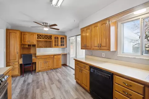 1001 Whitingham, Flint, MI 48503 photo 9