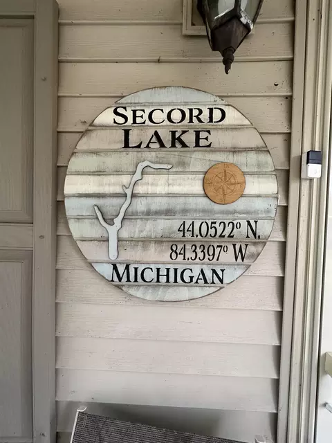 2996 W W Riv, Gladwin, MI 48624 photo 3