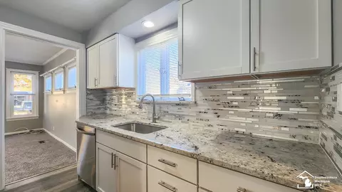 2 W Noble, Monroe, MI 48162 photo 7