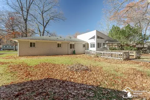 7756 Indian, Temperance, MI 48182 photo 32