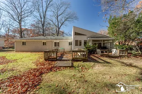 7756 Indian, Temperance, MI 48182 photo 31