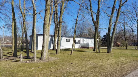 1064 Jefferson St, Adrian, MI 49221