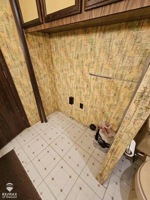 1354 Crest Dr, Gladwin, MI 48624 photo 12