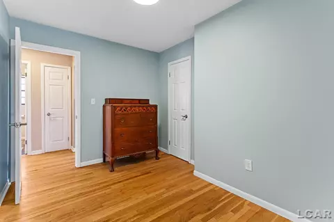 2386 E Clearview, Adrian, MI 49221 photo 16