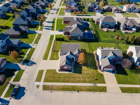56701 Lindale, Macomb, MI 48042 photo 38
