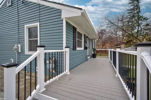 400 E Clark, Davison, MI 48423 photo 4