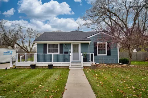 400 E Clark, Davison, MI 48423