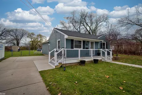 400 E Clark, Davison, MI 48423 photo 27