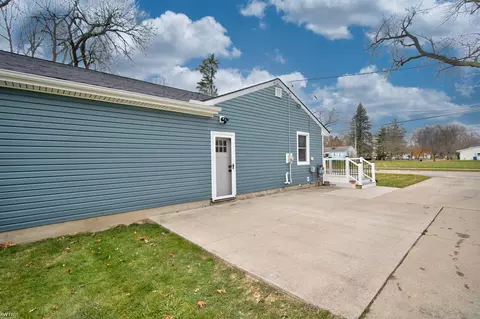 400 E Clark, Davison, MI 48423 photo 28