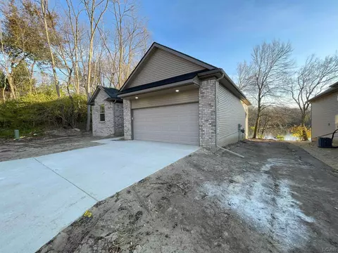 657 Shadow Brooke UNIT 7, Tecumseh, MI 49286 photo 3