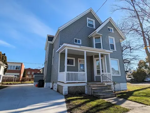 500 N Henry, Bay City, MI 48706