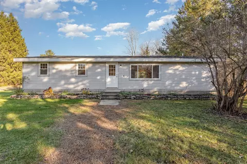 3077 Grove, Standish, MI 48658 photo 2