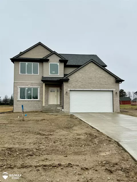 1440 Woodlake, Grand Blanc, MI 48439