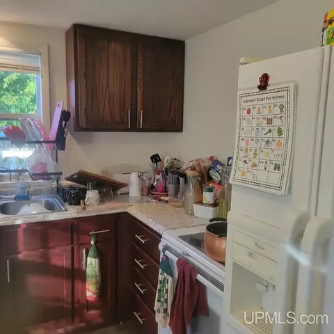 111 E Wright, Marquette, MI 49855 photo 6