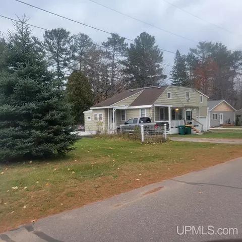 111 E Wright, Marquette, MI 49855