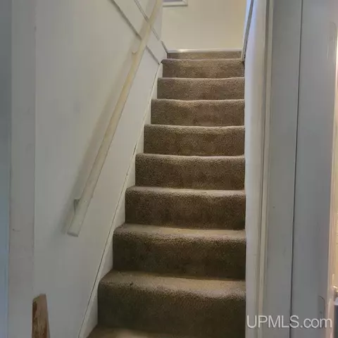 111 E Wright, Marquette, MI 49855 photo 3