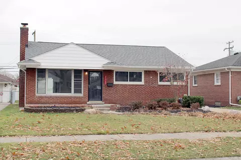 21740 Edmunton, Saint Clair Shores, MI 48080