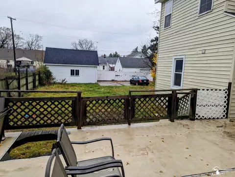 836 Smith, Monroe, MI 48161 photo 36