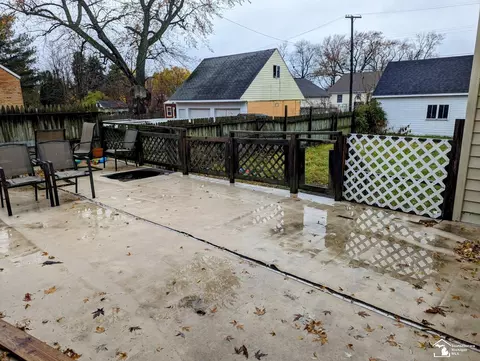 836 Smith, Monroe, MI 48161 photo 32