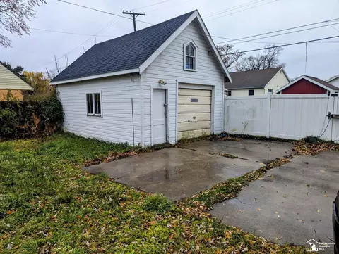 836 Smith, Monroe, MI 48161 photo 39