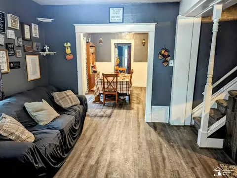 836 Smith, Monroe, MI 48161 photo 3