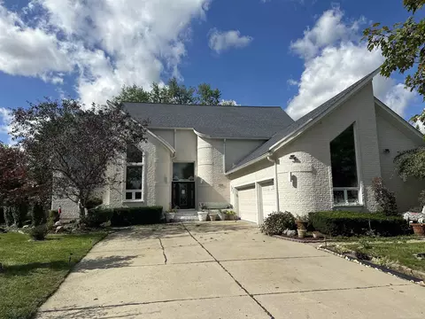 47939 Fox Chase, Shelby Township, MI 48315