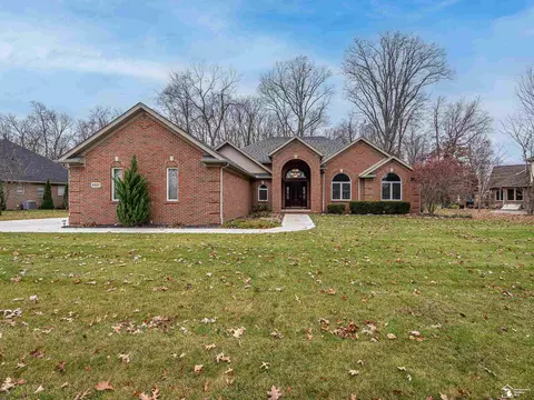 8327 Heartwood, Newport, MI 48166