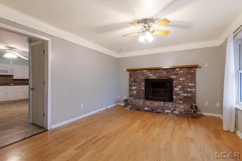 212 E Shawnee, Tecumseh, MI 49286 photo 4